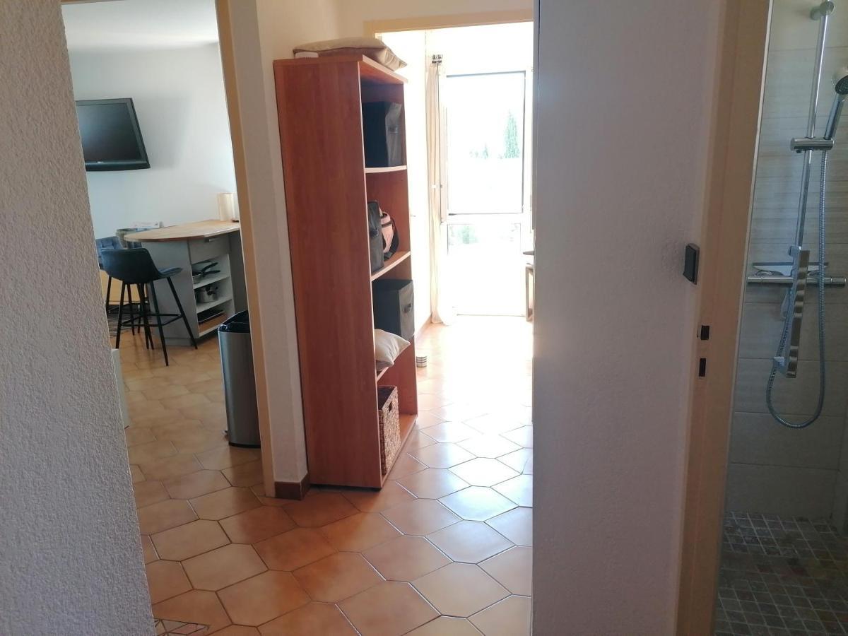"Le Palmier Dore", Cosy T3 A 3 Minutes A Pied Des Plages, Parking Et Clim Sanary-sur-Mer Exterior photo