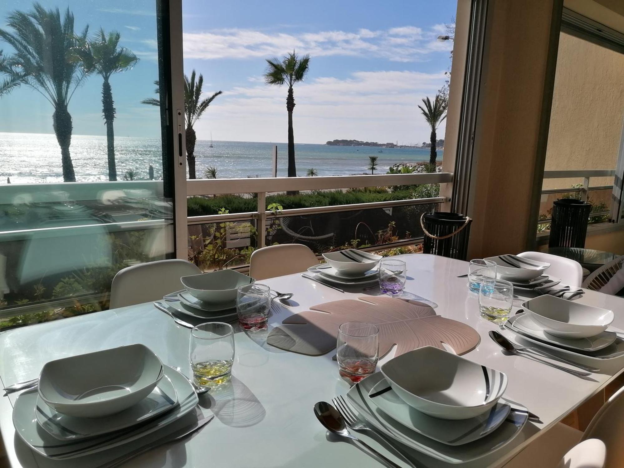 "Le Palmier Dore", Cosy T3 A 3 Minutes A Pied Des Plages, Parking Et Clim Sanary-sur-Mer Exterior photo
