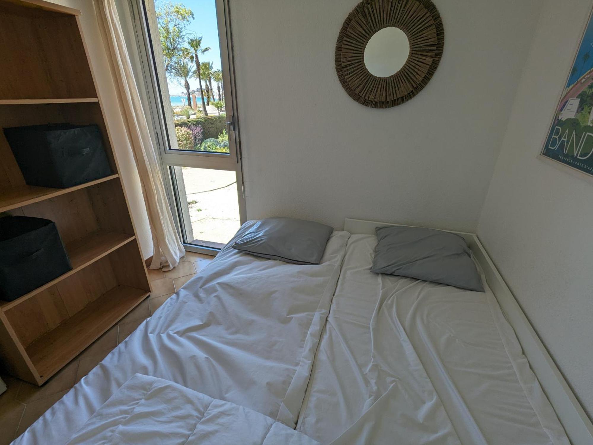 "Le Palmier Dore", Cosy T3 A 3 Minutes A Pied Des Plages, Parking Et Clim Sanary-sur-Mer Exterior photo