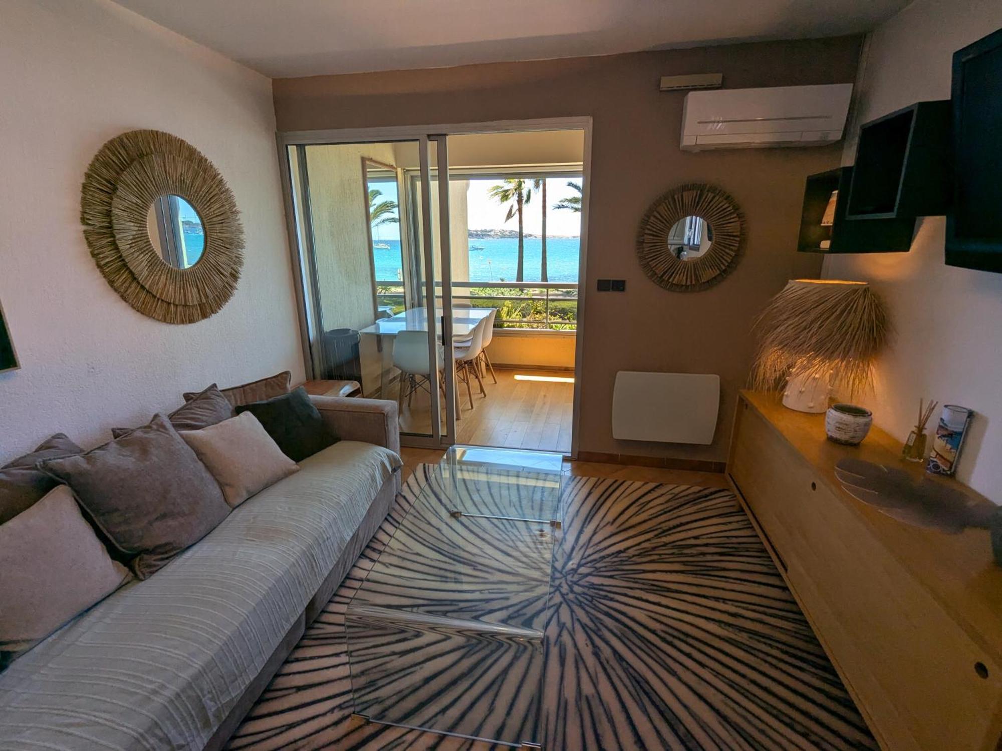 "Le Palmier Dore", Cosy T3 A 3 Minutes A Pied Des Plages, Parking Et Clim Sanary-sur-Mer Exterior photo